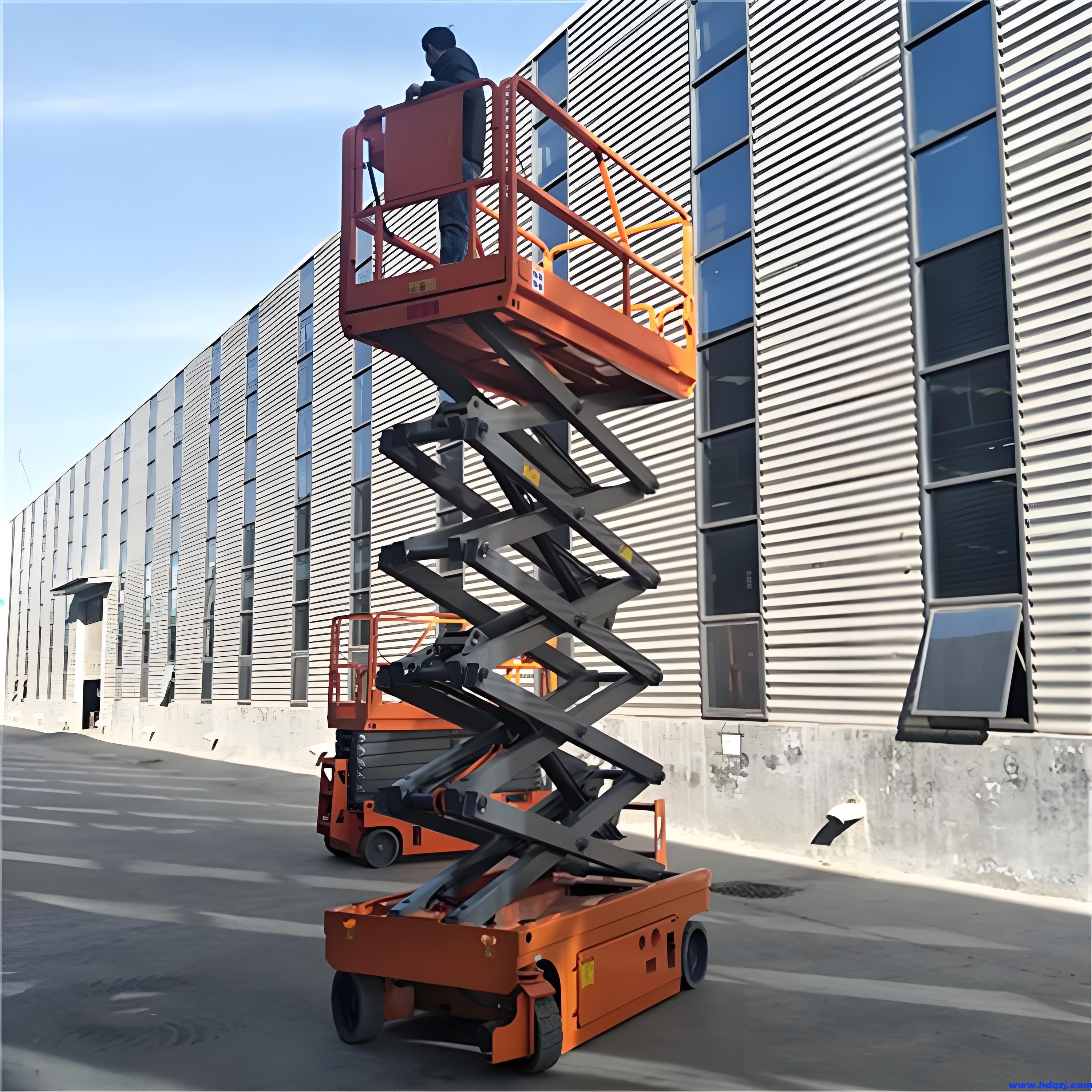 10m自行式升降平臺車 10m自行式升降平臺車