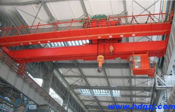 橋式起重機(jī) 橋式起重機(jī)