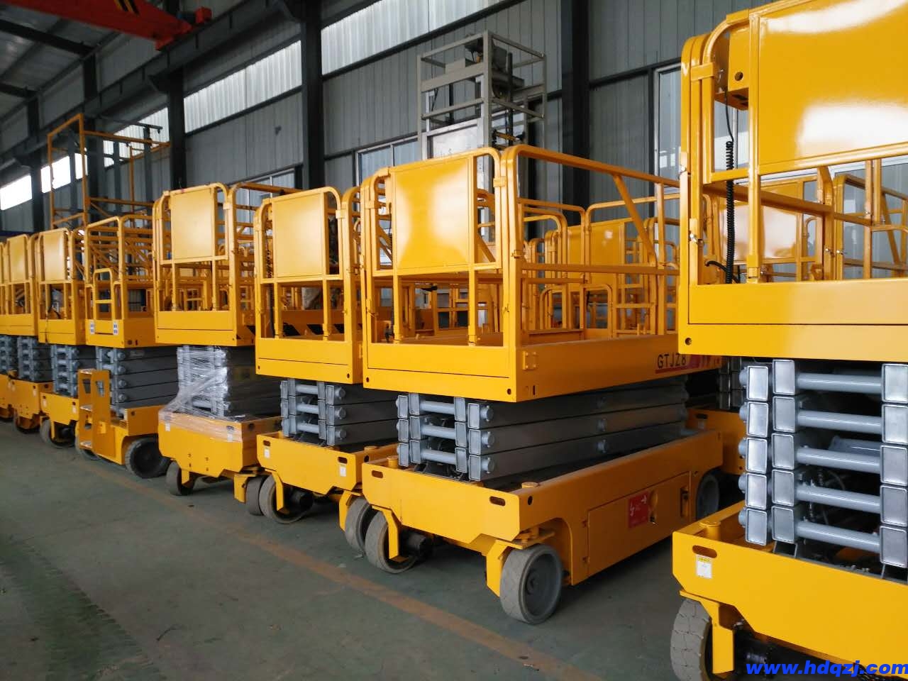 升降機(jī)廠家為您介紹幾種不同類型的升降機(jī) 升降機(jī)廠家為您介紹幾種不同類型的升降機(jī)